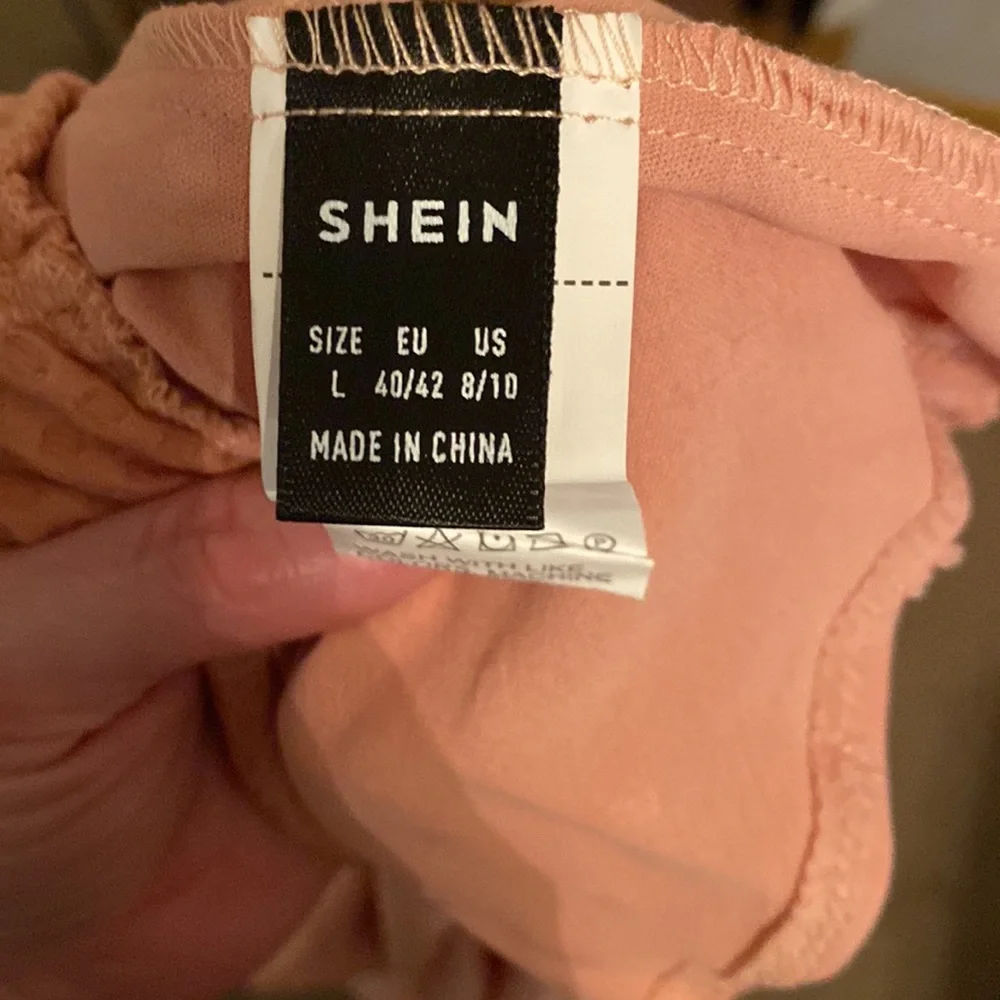 SHEIN Top - Picture 4 of 4